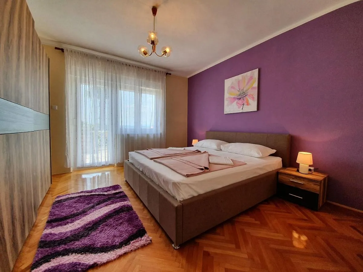 Apartment Andelko Dramalj